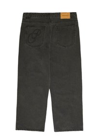 Tumed hall denim püksid sirge lõikega, millel on nahkne tagatasku ja parempoolses taskus broderitud logo.