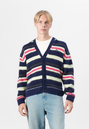 Marine, gestreepte cardigan van gestructureerd garen, met roze en roomkleurige strepen, V-hals en knoopsluiting aan de voorkant. Klein logo op de borst.