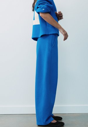 PULL&BEAR, BARREL FIT - TRACKSUIT TROUSERS - Træningsbukser - neon blue