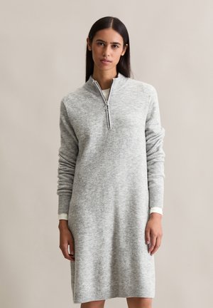 Strickkleid - stone melange