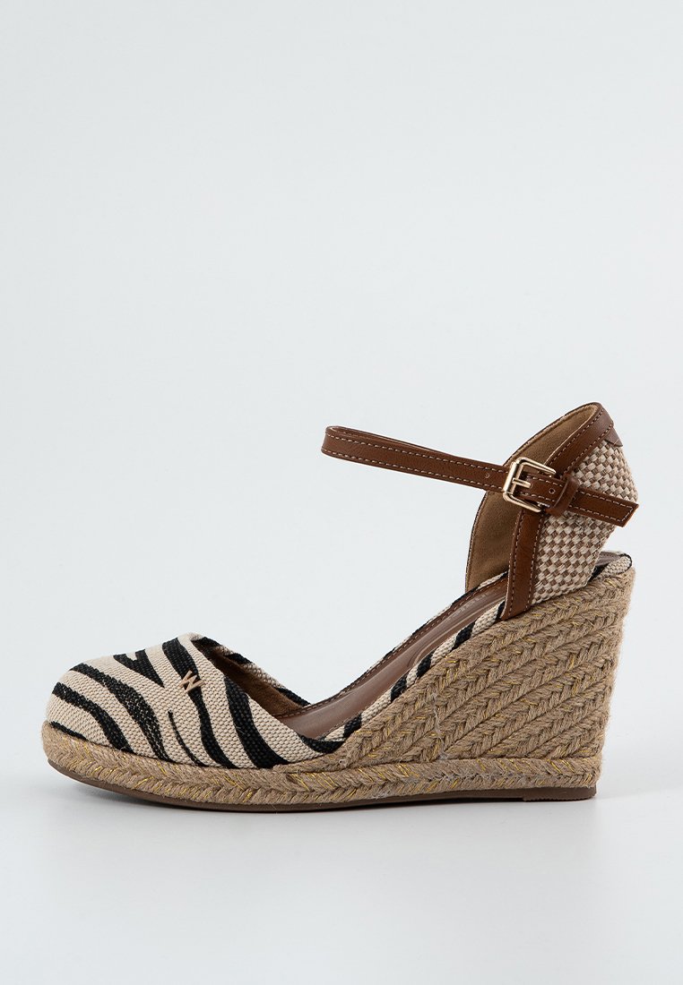 Wrangler Hoge hakken beige Wrangler Hoge hakken beige