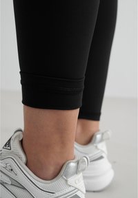 aim’n® Legíny – nohavice - black