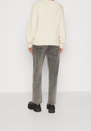 Sweter