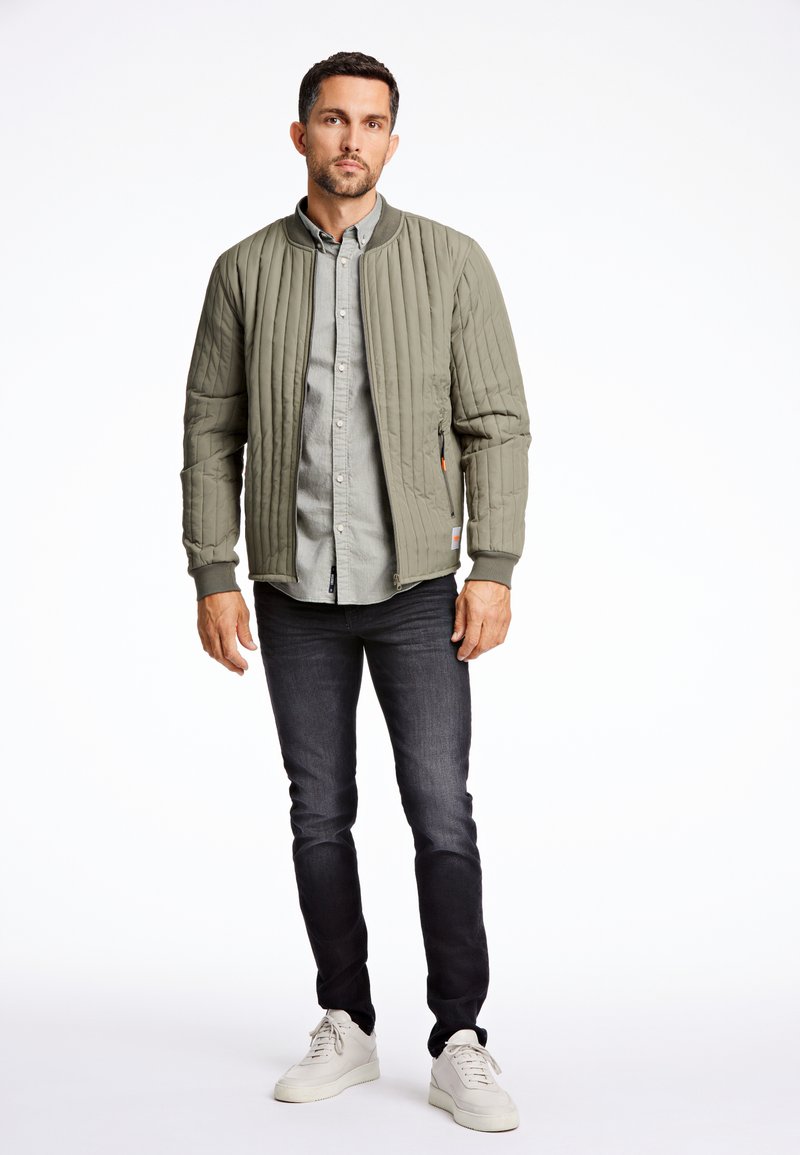 Lindbergh VERTICAL QUILTED JACKET Overgangsjakke army/grøn