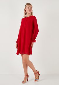 LELA REGULAR FIT - Cocktailkleid/festliches Kleid - red