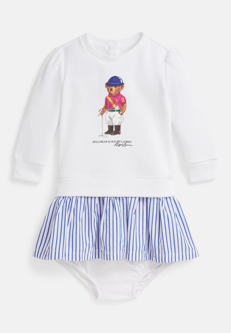 Λευκό μωρουδιακό φόρεμα με μακριά μανίκια, φούστα με μπλε ρίγες και γραφικό Polo Bear που φοράει ρουχισμό πόλο και κράνος στο στήθος.