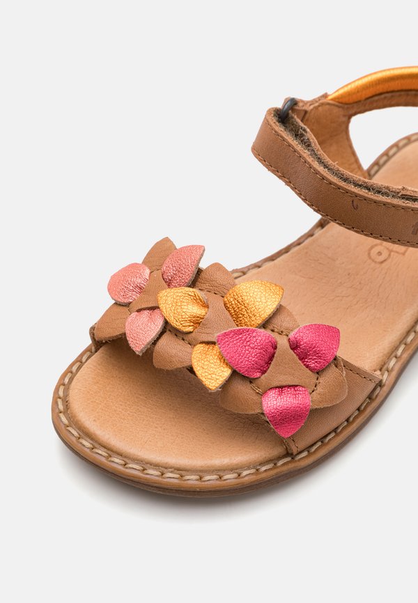 LORE FLOWERS - Sandals3