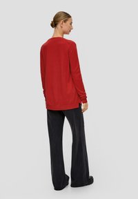 s.Oliver Strickjacke - rot