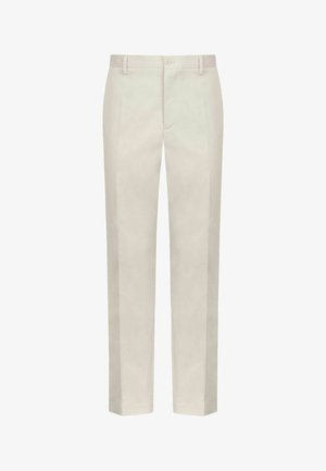 Beige Slim-Fit-Hose mit Gürtelschlaufen, Knopfverschluss und vorderer Bügelfalte.