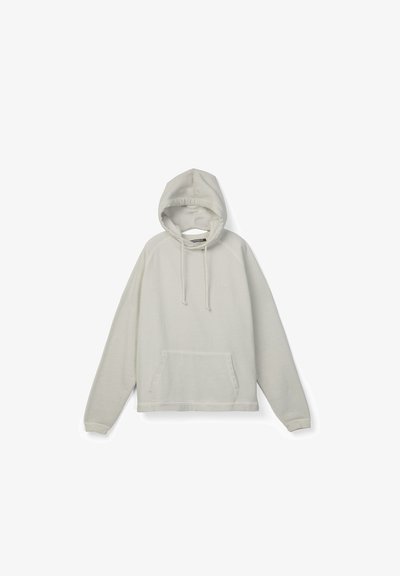 Sweat à capuche beige clair à manches longues, poche kangourou sur le devant et cordons à nouer, sur fond blanc.