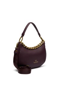 Borsa a mano in pelle color bordeaux con accentatura in catena dorata, forma curva, dotata di una tracolla rimovibile e logo impresso sul fronte.