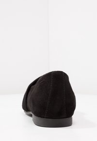 Vagabond Slip-ons - black