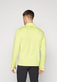 The North Face M WINTER WARM PRO 1/4 ZIP - Ilgarankovis viršutinės dalies drabužis - firefly yellow