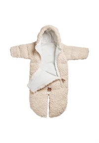 Krämfärgad fleece ytterskikt med en mjuk innerfoder, överdimensionerad huva, dragkedjestängning och fotöppningar för enkel påklädning.
