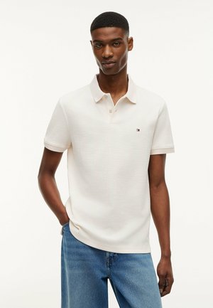 Tommy Hilfiger, VERTICAL TONAL STRIPE REG POLO - ELEVATED ESSENTIALS - Polo - ivory petal