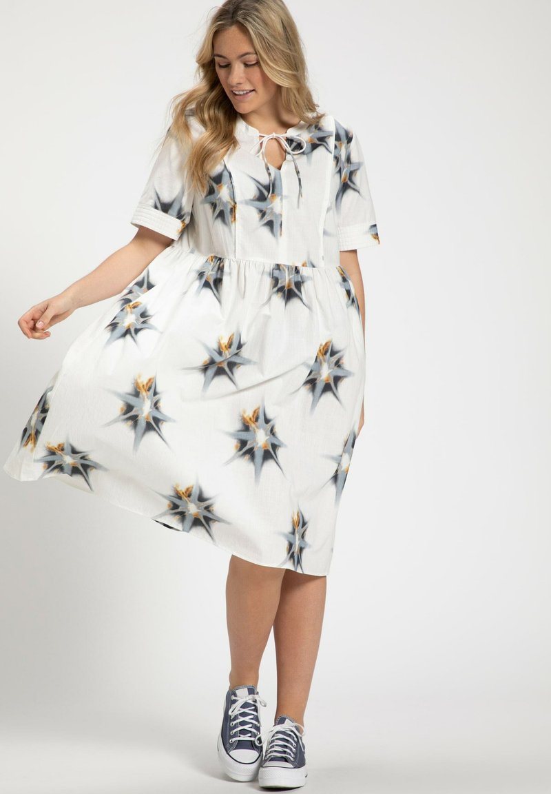 Ulla Popken Vardagsklänning - sneeuwwit