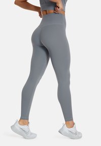 SQUATPROOF NIMBLE HIGH WAIST - Legíny - grey sage