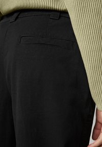 Marc O'Polo MODELL KALNI AUS BIO-STRETCH - Broek - black