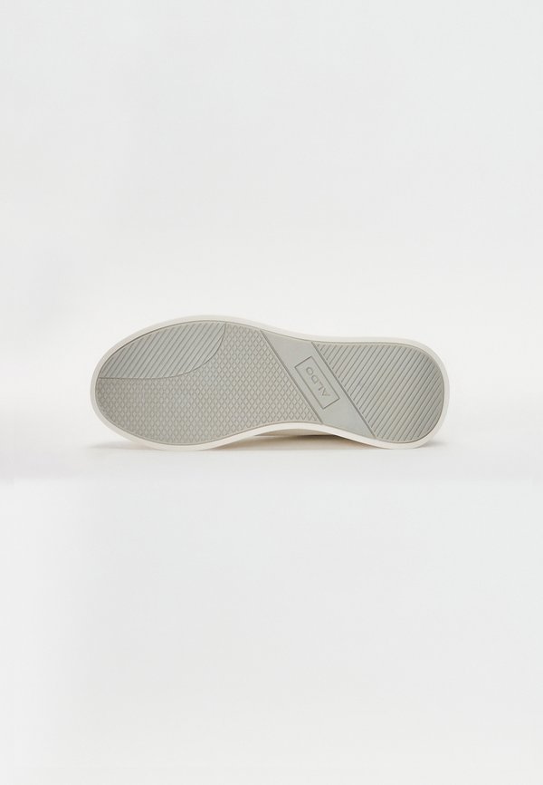 CUORE PILLOW WALK - Trainers3