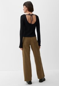 QS À MANCHES LONGUES EN TROMPETTE - Blouse - schwarz