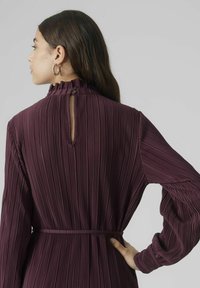 Vero Moda VMAURORA LS SHORT JRS EXC - Denní šaty - winetasting