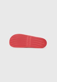 adidas Performance ADILETTE SHOWER LIVERPOOL UNISEX  - Badesandaler - red/white