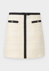 Non sélectionné, white cream