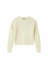 Gestrickter cremefarbener Pullover mit einem strukturierten Diamantmuster, rundem Ausschnitt und gerippten Bündchen sowie Saum, in verkürzter Länge.