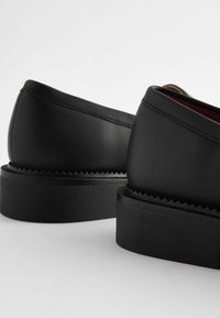 Next FOREVER COMFORT RUFFLE  REGULAR FIT - Zapatos sin cordones - black