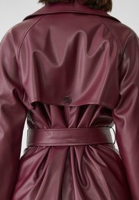 Stradivarius Trench - bordeaux