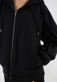 Even&Odd Felpa con zip - black