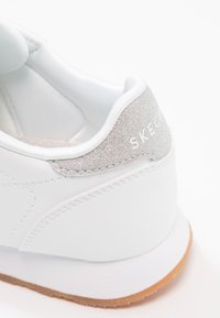 Skechers Sport Sneakers - white