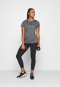 Under Armour TECH TWIST - T-Shirt basic - black
