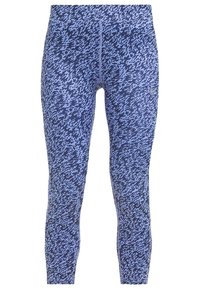 Legginsy z wysokim stanem w niebiesko-granatowym abstrakcyjnym wzorze. Wykonane z elastycznego, oddychającego materiału; posiadają płaskie szwy dla większego komfortu.