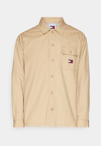 Tommy Jeans VARSITY HERO OVERSHIRT - Shirt - tawny sand/beige 