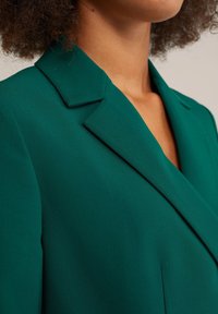 WE Fashion Vardagsklänning - green