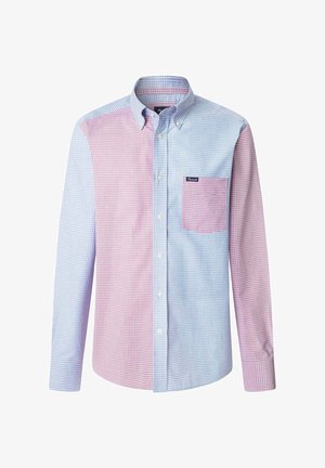 Męska koszula zapinana na guziki, z wzorem w kratę w odcieniach niebieskiego i różowego, z kieszonką na lewej piersi i klasycznym kołnierzykiem.