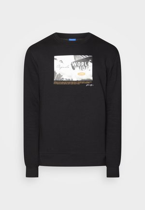 Sort sweatshirt med et firkantet grafisk print med teksten "WORLD WIDE" samt yderligere printoplysninger i hvid og guld, lange ærmer.