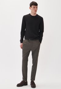 Matinique MADALTON PIPED DERBY - Mokkasiner - espresso