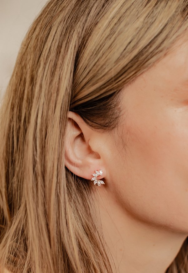 PETAL HUGGIE - Ohrringe