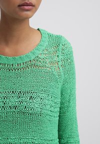 Noisy May Svetr - green