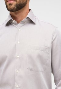 Eterna COMFORT FIT - Camicia - taupe