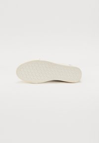Miniatyrbilde 5