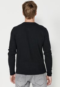 Koroshi Top dugih rukava - black