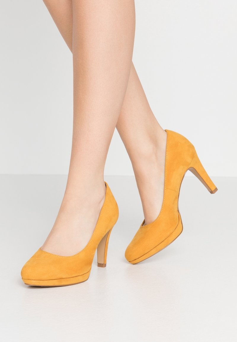 s.Oliver Decolleté - yellow
