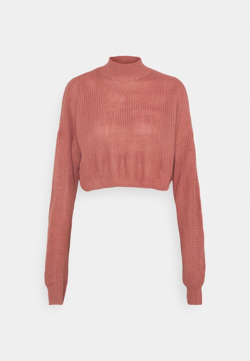 Pull tricoté à manches longues, coupé court, en rose poussière avec un col montant et des poignets et un ourlet côtelés.