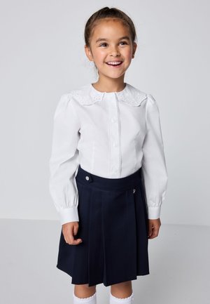 Clarks, REGULAR FIT - WHITE BRODERIE COLLAR LONG SLEEVE SCHOOL SHIRT - Skjortebluser - white