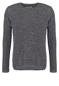 Dunkelgrauer Strickpullover mit langen Ärmeln, rundem Ausschnitt und gerippter Textur. Der Stoff hat ein dezentes Muster und einen sauberen Saum.