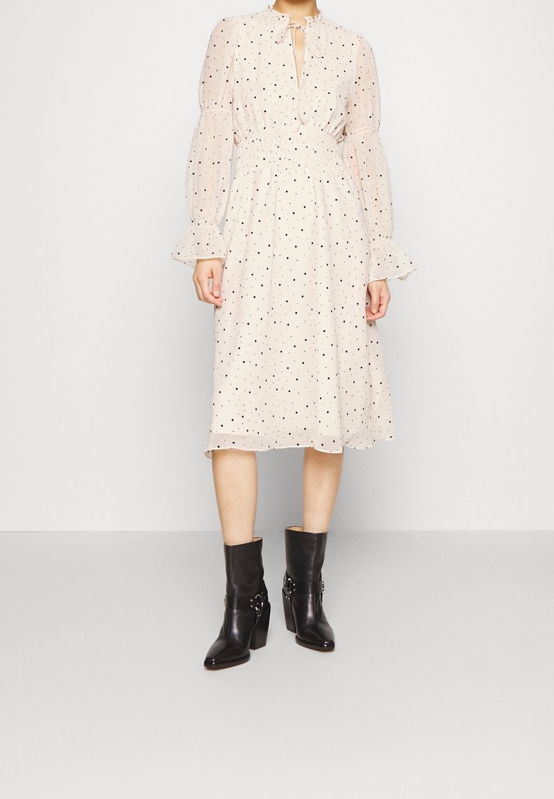 DESIGNERS REMIX Robe de jour - beige