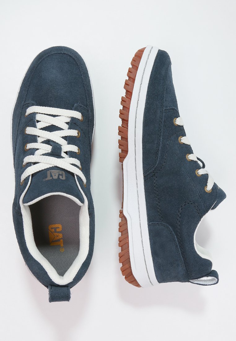 caterpillar decade trainers